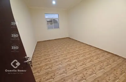 فيلا - 6 غرف نوم - 8 حمامات للايجار في الغرافة - الغرافة - الدوحة