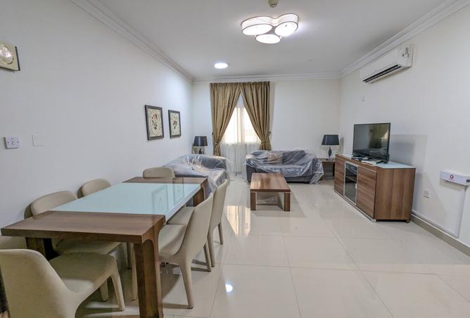 930067 - Property Image 3