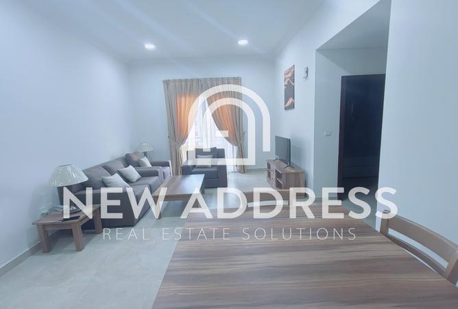 932207 - Property Image 2