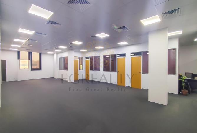 988798 - Property Main Image