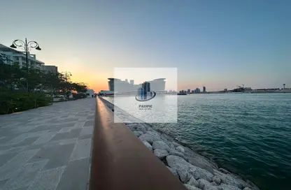 Retail - Studio - 2 Bathrooms for rent in South Shore - Qatar Entertainment City - Lusail