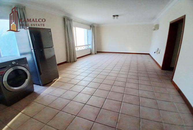 954615 - Property Image 2