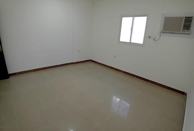 979415 - Property Image 3