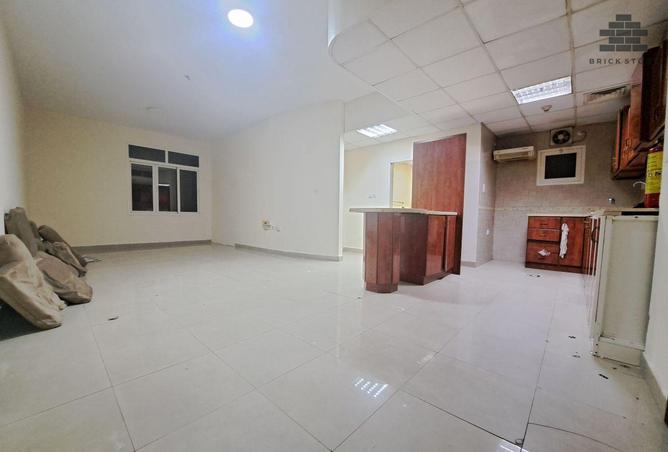 957656 - Property Image 2