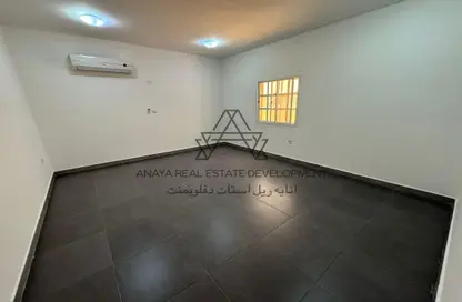 شقة - غرفة نوم - 1 حمام للايجار في الغرافة - الغرافة - الدوحة