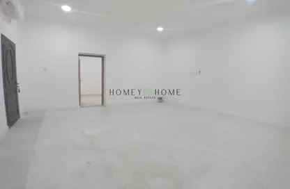 شقة - غرفة نوم - 1 حمام للايجار في المعمورة - المعمورة - الدوحة