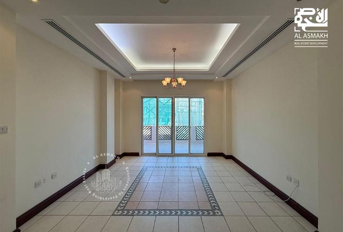 960989 - Property Main Image