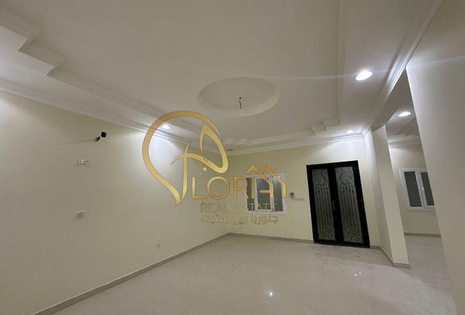 969571 - Property Image 3