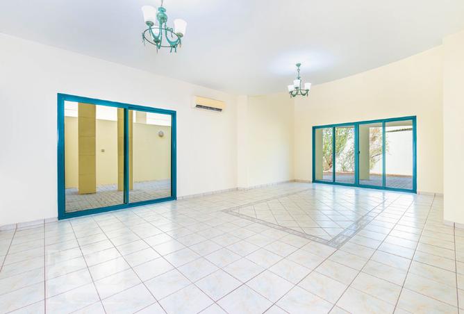 1000565 - Property Image 3