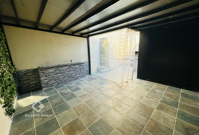 933819 - Property Image 2