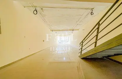 صورة لـ ردهة-ممر محل تجاري - استوديو - 2 حمامات للايجار في شارع الجزيره - فريج بن محمود الشمالي - فريج بن محمود - الدوحة ، صورة رقم 1
