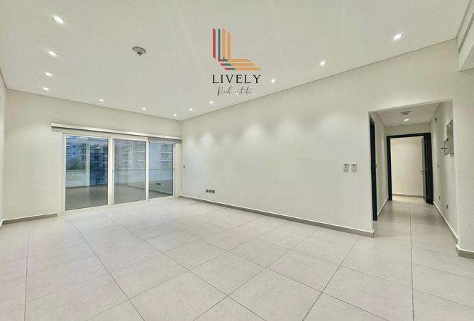 942333 - Property Image 2