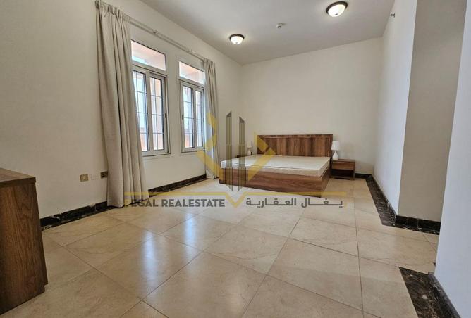 970172 - Property Image 2