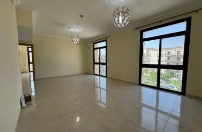 شقة - 2 غرف نوم - 3 حمامات للايجار في جنوب فوكس هيلس - فوكس هيلز - الوسيل
