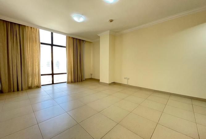 939793 - Property Image 2