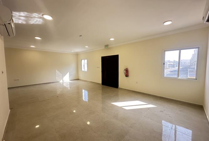 1006480 - Property Image 2