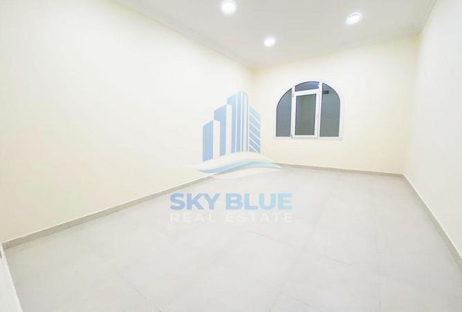 704926 - Property Image 3