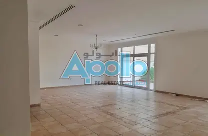 Villa - 3 Bedrooms - 5 Bathrooms for rent in Ain Khaled - Ain Khaled - Doha