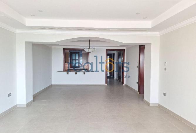 942777 - Property Image 2