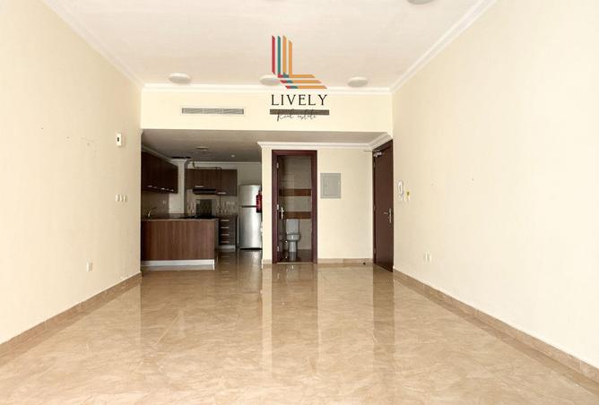 994796 - Property Image 2