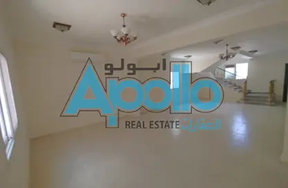فيلا - 4 غرف نوم - 5 حمامات للايجار في الوعب - الوعب - الدوحة