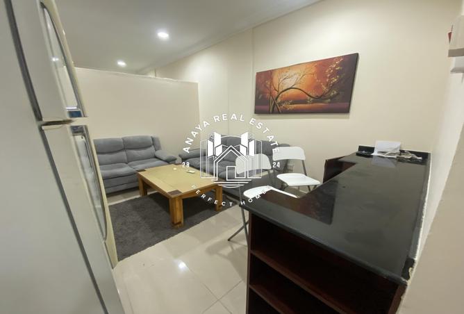 971252 - Property Image 2