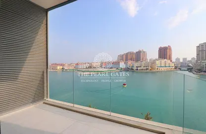 Apartment - 1 Bedroom - 2 Bathrooms for rent in Gewan Island - The Pearl Island - Doha