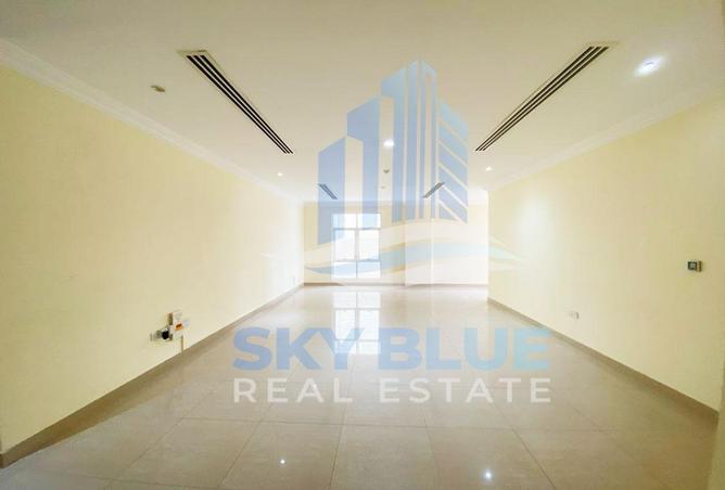 631608 - Property Image 2
