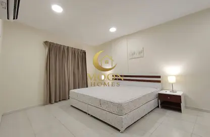 Apartment - 1 Bedroom - 1 Bathroom for rent in Umm Ghuwailina 4 - Umm Ghuwailina - Doha