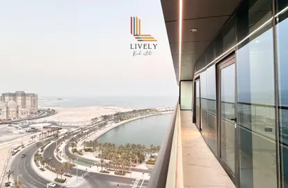 Apartment - 2 Bedrooms - 3 Bathrooms for rent in Marina Tower 02 - Marina District - Lusail