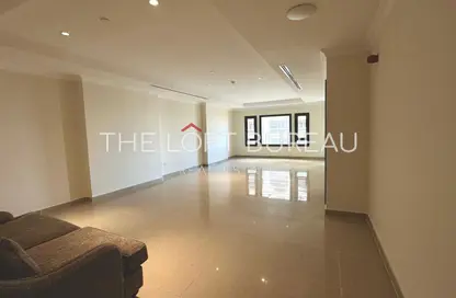Apartment - 1 Bedroom - 2 Bathrooms for rent in West Porto Drive - Porto Arabia - The Pearl Island - Doha