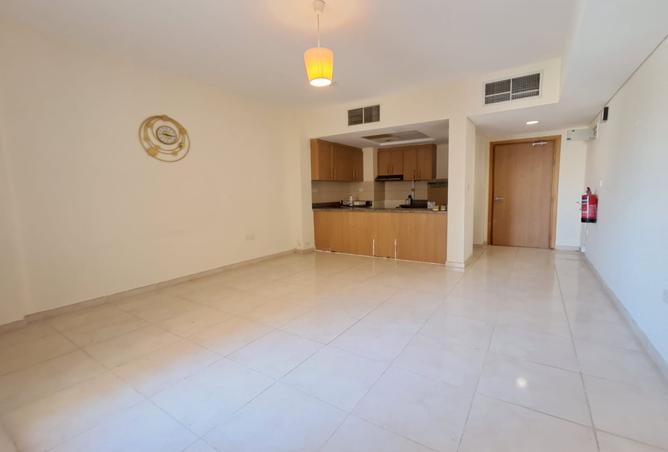 966823 - Property Main Image