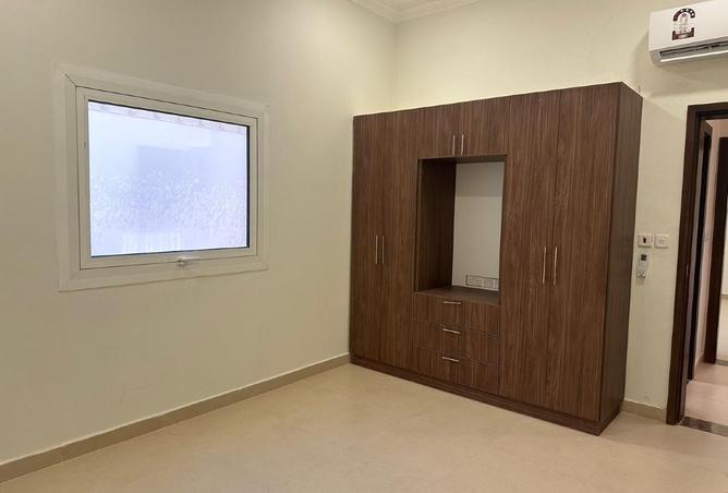 933485 - Property Image 2
