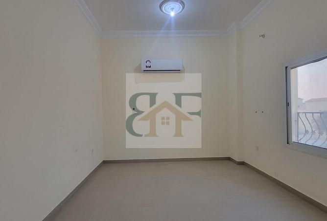 980304 - Property Image 3