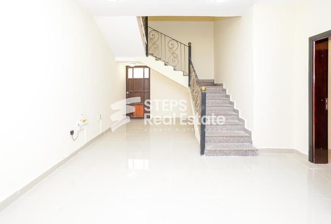 Compound - 5 Bedrooms - 4 Bathrooms for rent in Umm Al Amad - Umm Al Amad - Al Shamal