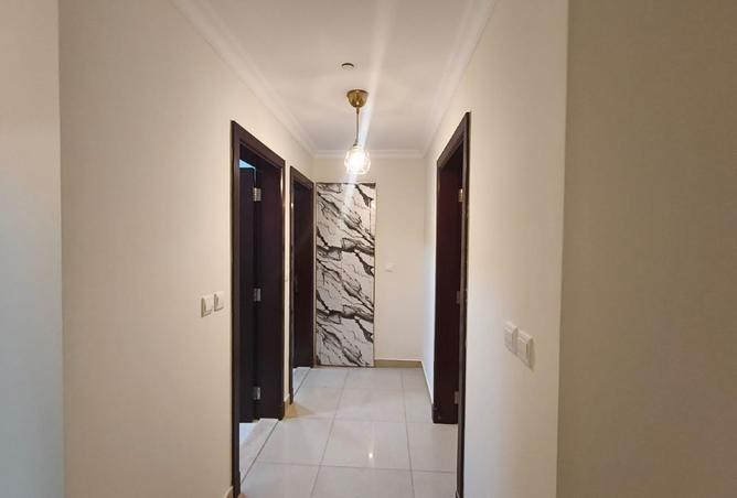 988968 - صورة العقار 2