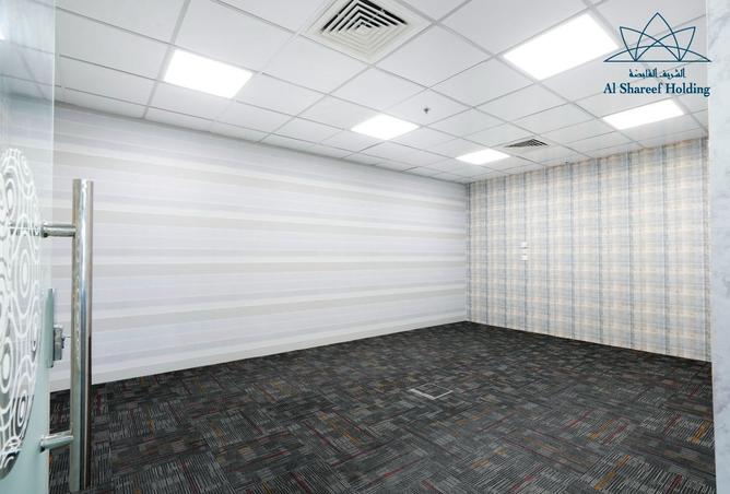 956838 - Property Image 3