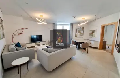 Apartment - 2 Bedrooms - 3 Bathrooms for rent in Floresta Gardens - Floresta Gardens - The Pearl Island - Doha