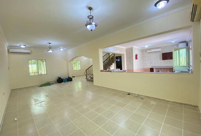 949416 - Property Image 2