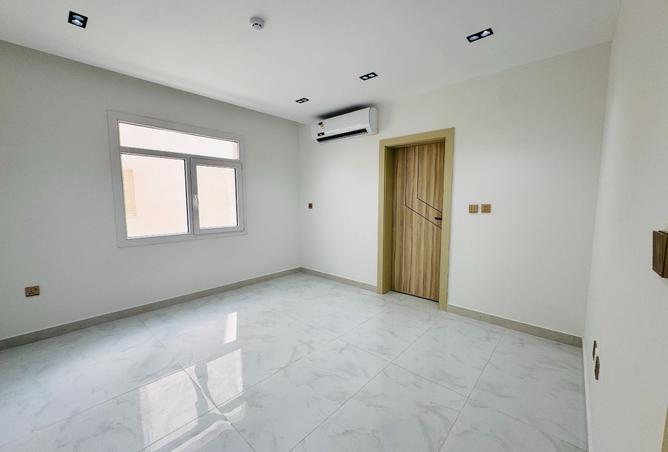 963726 - Property Image 3