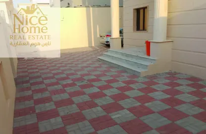 Villa - 7 Bedrooms - 7 Bathrooms for rent in Umm Abirieh - Al Shamal