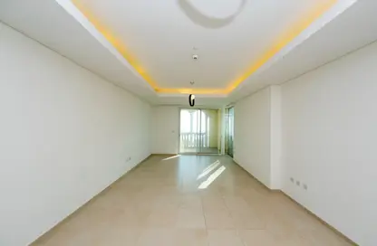 شقة - 2 غرف نوم - 3 حمامات للايجار في فيفا بحرية شرق - فيفا بحرية - جزيرة اللؤلؤة - الدوحة