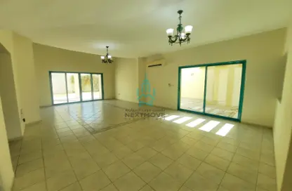 Empty Room image for: Compound - 5 Bedrooms - 4 Bathrooms for rent in Al Waab - Al Waab - Doha, Image 1