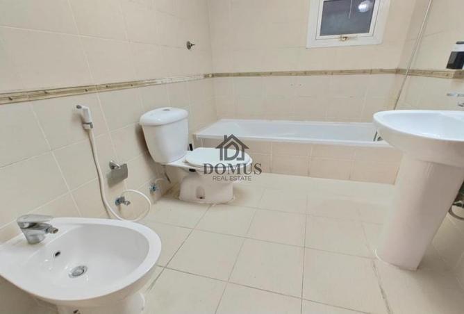 956165 - Property Main Image