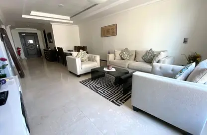 Apartment - 2 Bedrooms - 3 Bathrooms for rent in West Porto Drive - Porto Arabia - The Pearl Island - Doha
