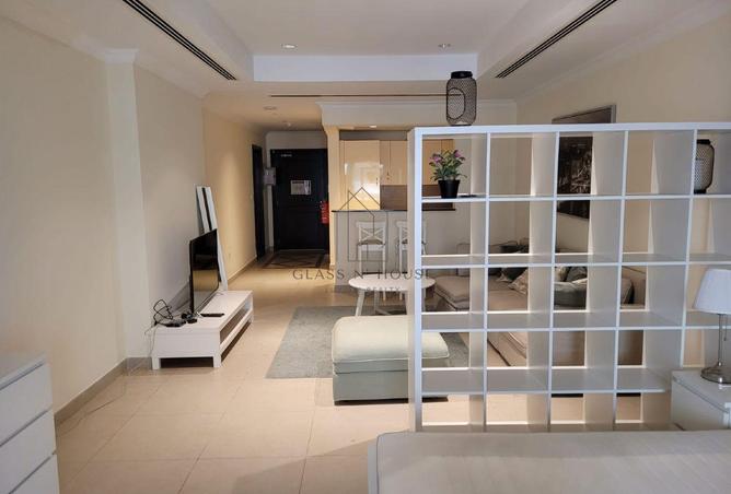 989172 - Property Image 3