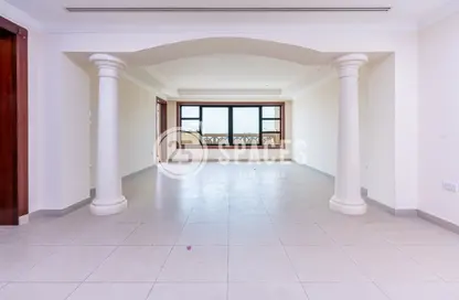 Townhouse - 2 Bedrooms - 3 Bathrooms for sale in Porto Arabia Townhouses - Porto Arabia - The Pearl Island - Doha