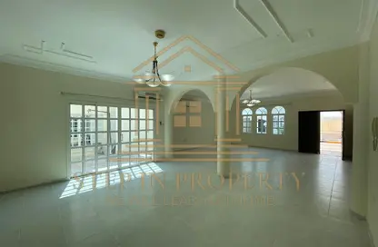 Villa - 4 Bedrooms - 4 Bathrooms for rent in Al Thumama - Al Thumama - Doha