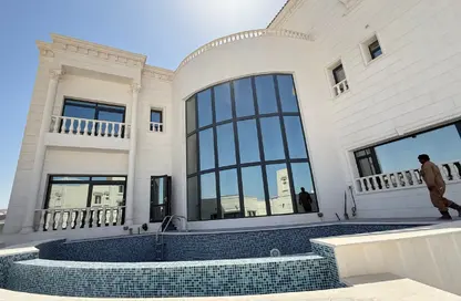 Villa - 6 Bedrooms - 7+ Bathrooms for rent in Waterfront North Villas - Waterfront Residential - The Waterfront - Lusail