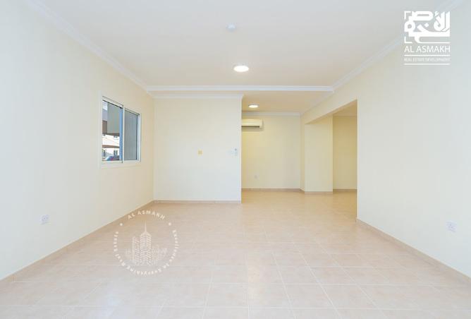 906193 - Property Image 3